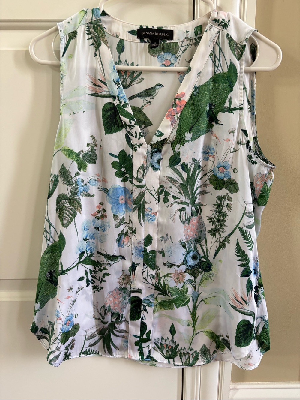 Banana Republic White Floral & Green Botanical Sleeveless Blouse